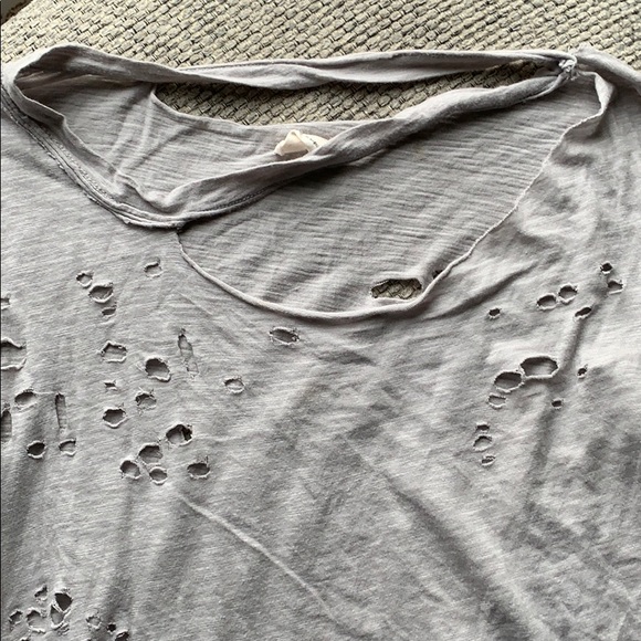 Distressed tee - Picture 2 of 3